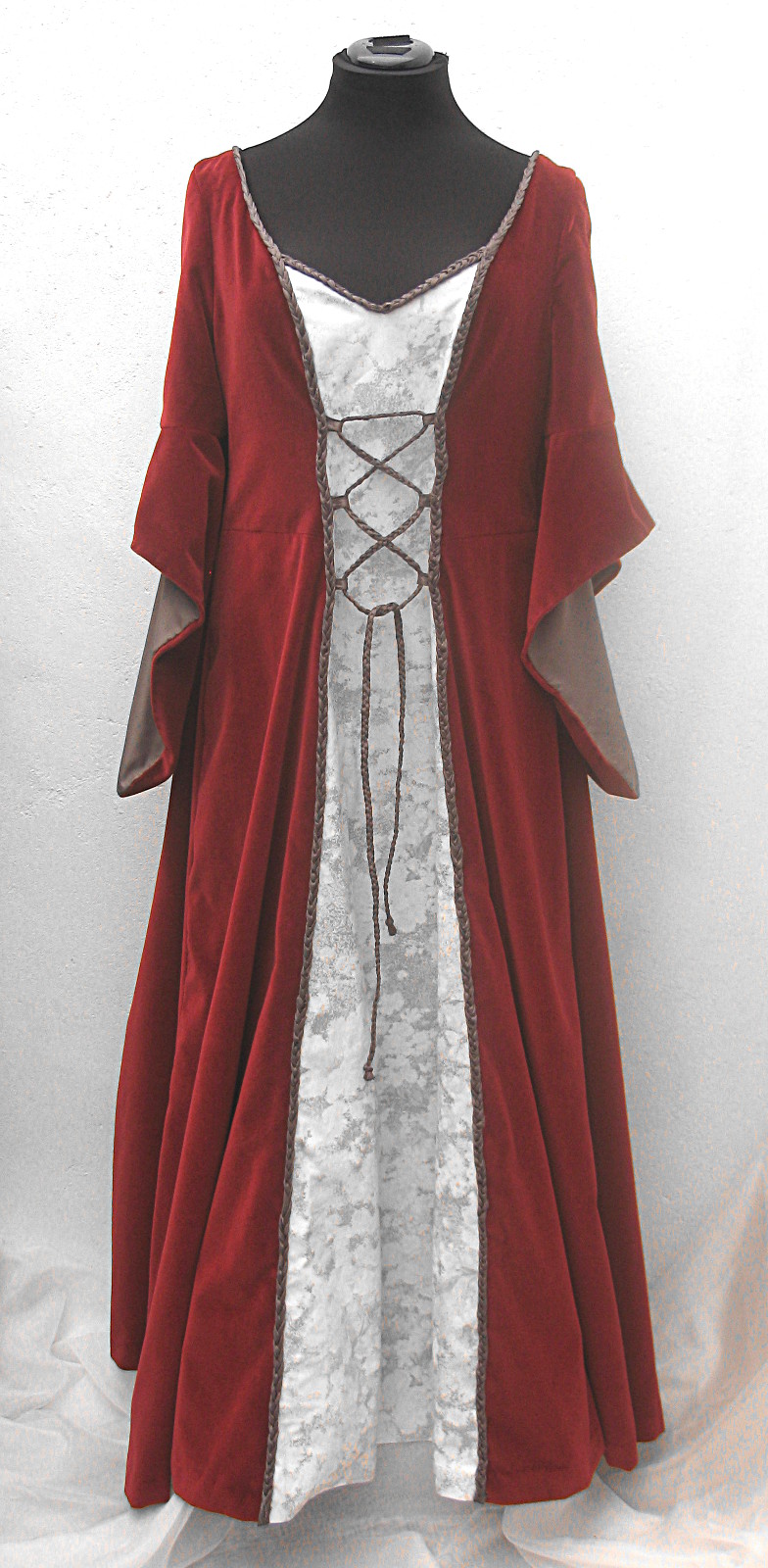 Floor-length-red-velvet-white-floral-medieval-dress